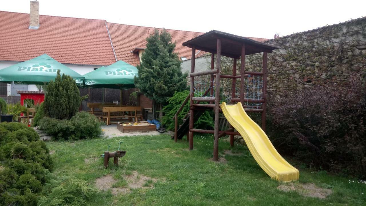 Penzion U Formana Straz nad Nezarkou Экстерьер фото